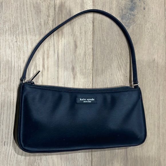 kate spade Handbags - Small Kate Spade Handbag.